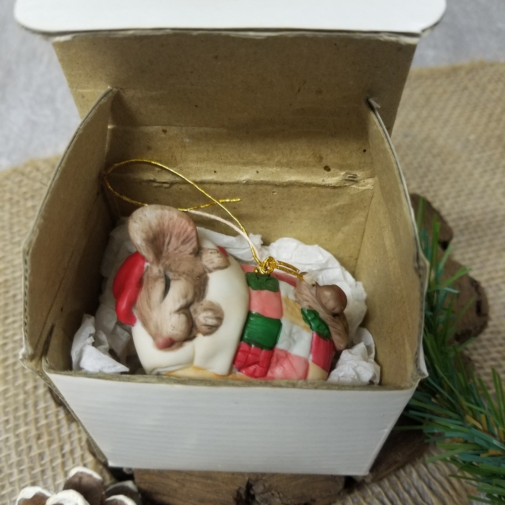 Vintage ( 1988) Current ceramic Mouse ornament - Picture 5 of 6